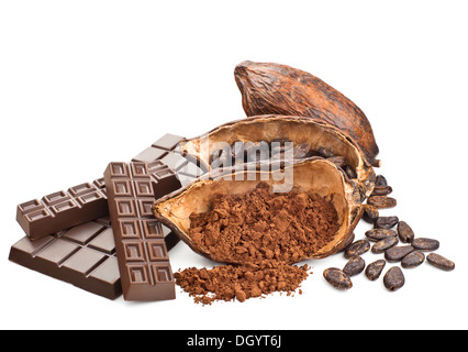 Cacao e cioccolato isolato su uno sfondo bianco Foto Stock