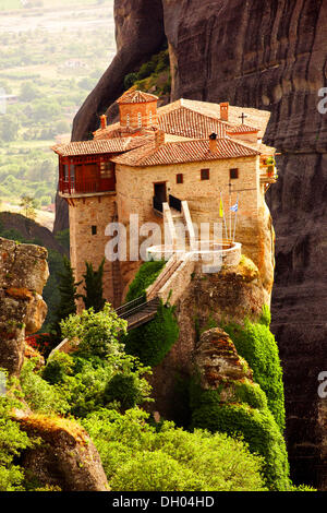 Greco ortodosso monastero rosanou, meteora montagne, Grecia, Europa Foto Stock