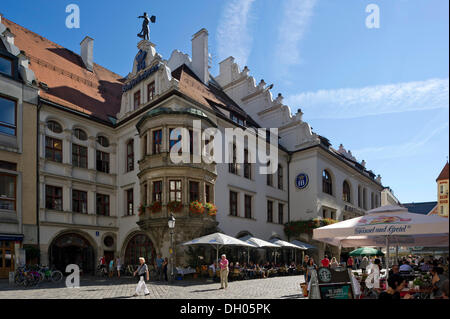 Staatliches Hofbraeuhaus, ristorante sulla piazza Platzl, Monaco di Baviera, Baviera, Baviera, Germania Foto Stock