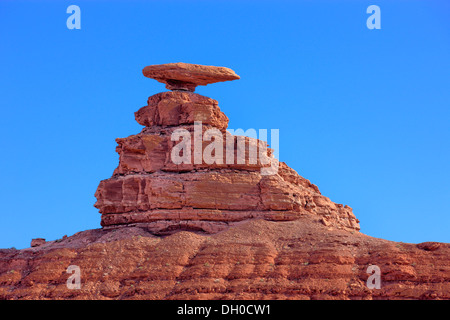 Mexican Hat formazione di roccia, Utah, Stati Uniti Foto Stock