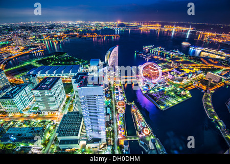 Yokohama, Giappone vista aerea a Minato Mirai Waterfront District. Foto Stock