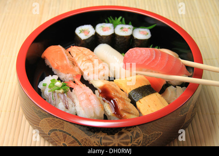 Nigiri di salmone Foto Stock
