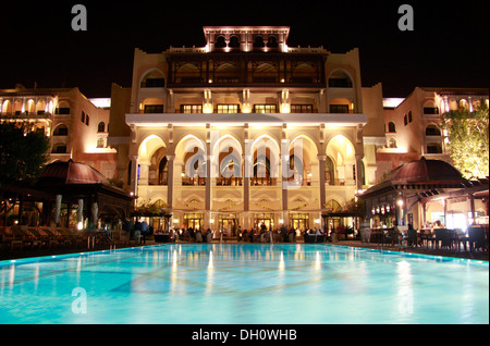 Piscina presso l'hotel Shangri-La, Abu Dhabi, Emirati Arabi Uniti Foto Stock