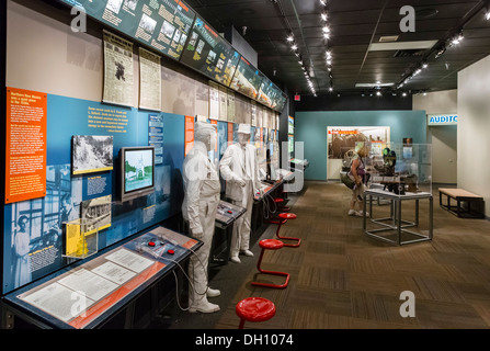 Interno del Bradbury Science Museum di Los Alamos, Nuovo Messico, STATI UNITI D'AMERICA Foto Stock