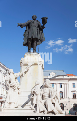 Statua in Piazza Klauzal, Szeged, pianura meridionale, Ungheria Foto Stock