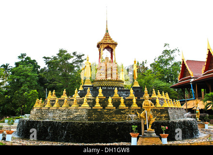 Pagoda,tempio thailandese,Samut Songkhram in Thailandia. Foto Stock