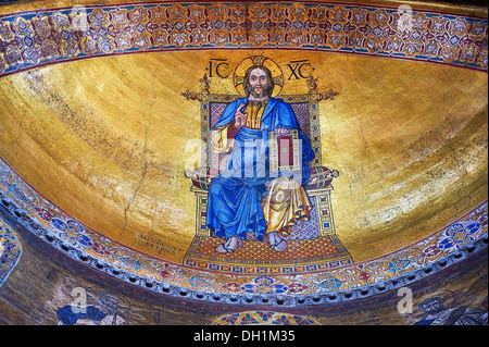 Moasic sul catino absidale di Gesù Cristo Pantocratore, signore, Basilica di San Marco, Venezia Foto Stock