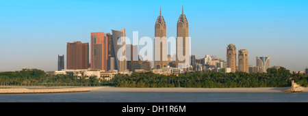 Bella città di Dubai scenario in vista panoramica Foto Stock