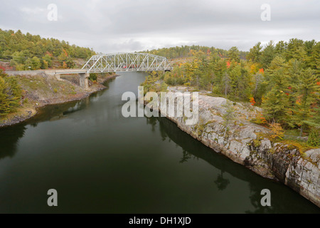 Ponte sul Fiume francese, Ontario, Canada Foto Stock