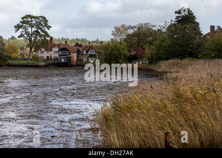 Beaulieu un piccolo villaggio situato sul lato sud-est del bordo del nuovo Parco Nazionale Foreste Hampshire, Inghilterra Foto Stock