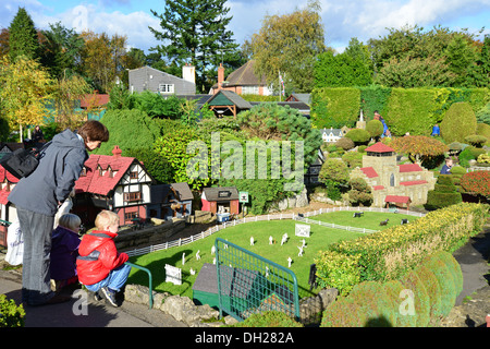 Bekonscot Model Village, Beaconsfield, Buckinghamshire, Inghilterra, Regno Unito Foto Stock