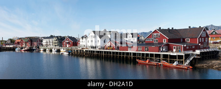 Porto, Henningsvaer, Lofoten, Nordland, Norvegia Foto Stock