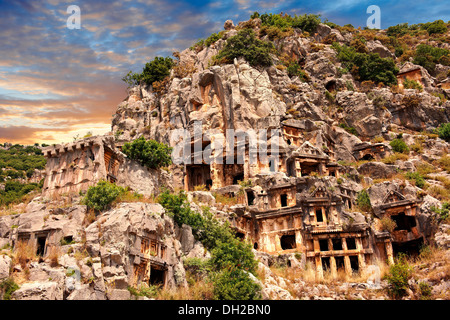 L'antica Lycian rock cut tombe città di Myra, Anatolia, Turchia. Foto Stock