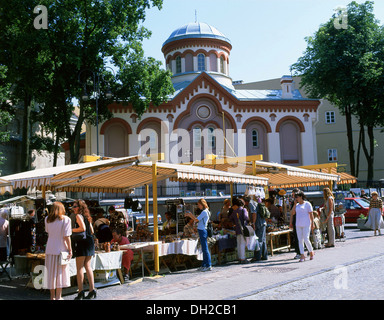 Street Market, Pilies Gavtve, la Città Vecchia di Vilnius, Vilnius County, la Repubblica di Lituania Foto Stock