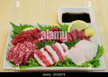 Basashi (carne di cavallo sashimi) Foto Stock