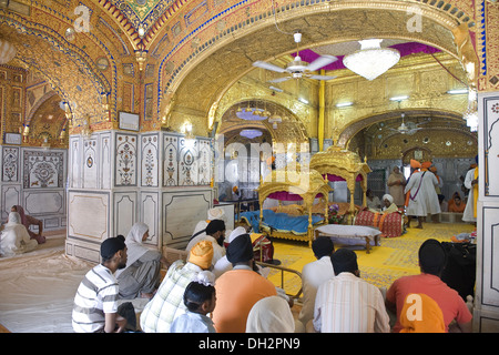 Hazur Sahib, Takht Sachkhand Sri Hazur Abchalnagar Sahib Gurdwara interior Nambied Maharashtra India Asia Foto Stock