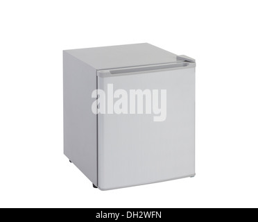 Piccolo frigorifero grigio isolato su sfondo bianco Foto Stock