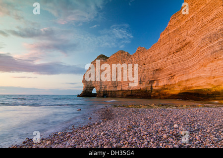 Costa di Etretat e Porte d'Amont Foto Stock