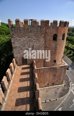 Italia, Roma, Mura Aureliane, porta San Sebastiano, Museo delle Mura, antica porta romana Foto Stock