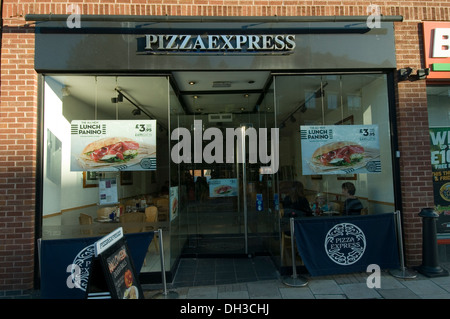 Pizza Express fast food outlet store del Regno Unito della catena di ristoranti Cinven gruppo franchising franchising franchising franchising Foto Stock