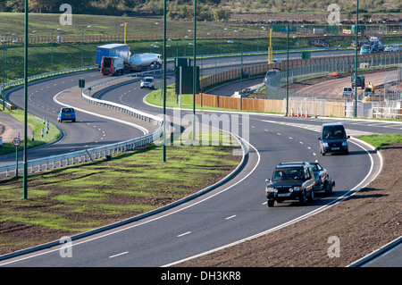 Dall'Aeroporto di Birmingham pista estensione, deviato A45 Road, Birmingham, Regno Unito Foto Stock