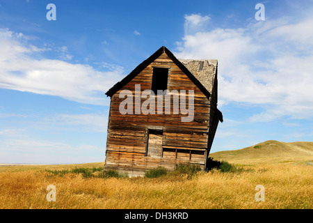 Abbandonate e decadenti casa nella prateria, provincia di Saskatchewan, Canada Foto Stock