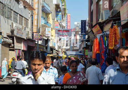 Il bazaar principale in Paharganj, Delhi, India Foto Stock