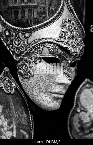 Immagine in bianco e nero, maschera veneziana, Venezia, Italia e Europa Foto Stock