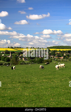 Estate vista sul villaggio Barrowden, Rutland County, England, Regno Unito Foto Stock