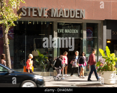 Steve Madden vetrina sulla Fifth Avenue, New York Foto Stock