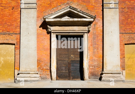 Ingresso di San Nazaro Basilica in Corso di Porta Romana, Milano, Italia Foto Stock
