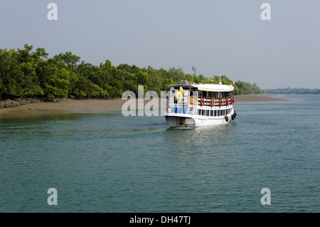 Gite in barca al Parco Nazionale della Sundarbans west bengal calcutta kolkata India Foto Stock