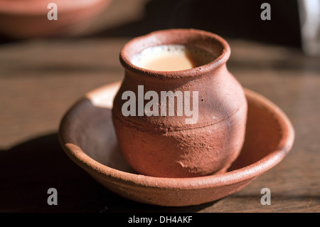 Il tè in tazza di argilla kulhar Maharashtra India Asia Foto Stock