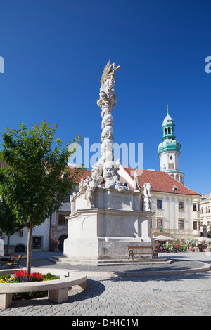 Firewatch Tower e la trinità Colonna nella piazza principale, Sopron, Western oltre Danubio, Ungheria Foto Stock