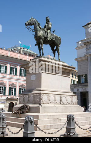 Il monumento a Giuseppe Garibaldi in Piazza Raffaele de Ferrari, Genova, Italia. Foto Stock