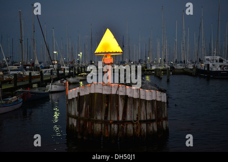 Luci di segnale al porto di Maasholm, Schleswig-Holstein Foto Stock