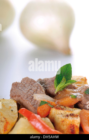 Stufato di coniglio con la menta Foto Stock