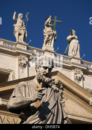 Statua di San Pietro, Basilica di San Pietro a Roma, il Vaticano, Italia, Europa Foto Stock