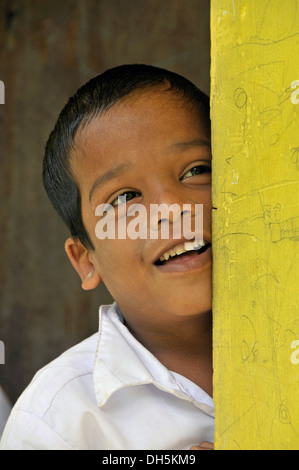 Schoolchild, la scuola per i sordi, Beliatta, Sri Lanka, Sud Asia, Asia Foto Stock