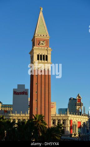 Replica del Campanile di San Marco, il campanile, la Venetian Resort Hotel, hotel 5 stelle di lusso, Las Vegas, Nevada Foto Stock