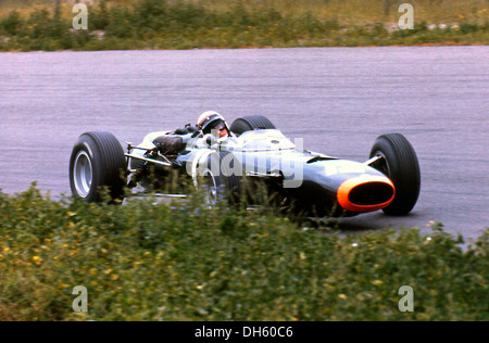 Jackie Stewart in un BRM P2617 in olandese in un Grand Prix, Zandvoort, Paesi Bassi 1965. Foto Stock