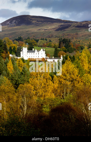 Autunno in scena al castello di Blair Blair Atholl Perthshire Scozia UK Foto Stock