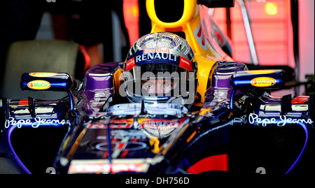Sebastian Vettel della Red Bull Racing durante la terza giornata del F1 giovane driver/pneumatico test presso il circuito di Silverstone. Foto Stock