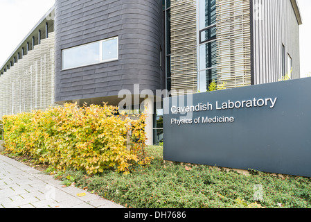 La fisica della medicina la costruzione presso il Laboratorio Cavendish, Università di Cambridge, Inghilterra. Foto Stock