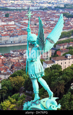 Famosa vista di Lione e dalla cattedrale di Notre Dame de Fourviere Foto Stock