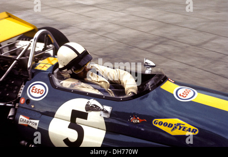 Jack Brabham in Brabham-Cosworth BT33 conduce GP di Monaco presso le officine del gas forcina, finendo 2° 10 maggio 1970. Foto Stock