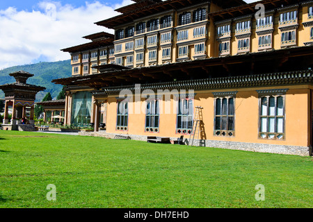 Taj Tashi hotel cinque stelle,Moderno Hotel Termale,Dzong piace l'architettura,preghiera ruota,Paolo Street,Fotografo di viaggio,Thimphu,Bhutan Foto Stock