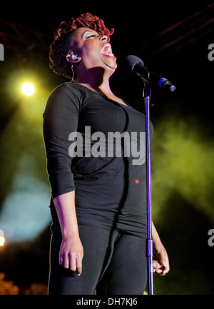 Ledisi esegue 7 annuale Jazz nei giardini a Sunlife Stadium Miami Florida - 17.03.12 Foto Stock