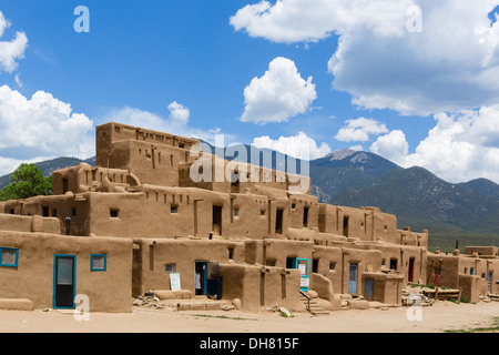 Il Hlaauma (Nord Casa) native american abitazioni nella storica Taos Pueblo, Taos, Nuovo Messico, STATI UNITI D'AMERICA Foto Stock