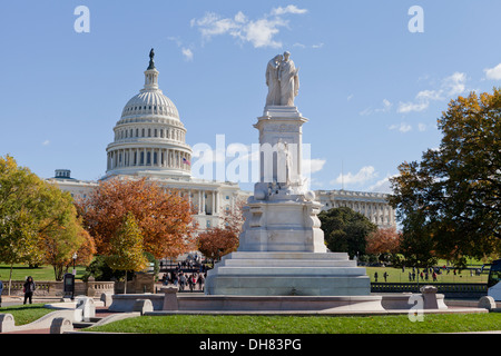 Statua di dolore e la storia del monumento di pace presso il Campidoglio US motivi - Washington DC, Stati Uniti d'America Foto Stock